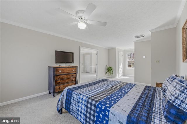 580 BRAEBURN DR, Augusta, WV 26704