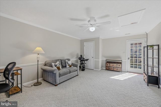 580 BRAEBURN DR, Augusta, WV 26704