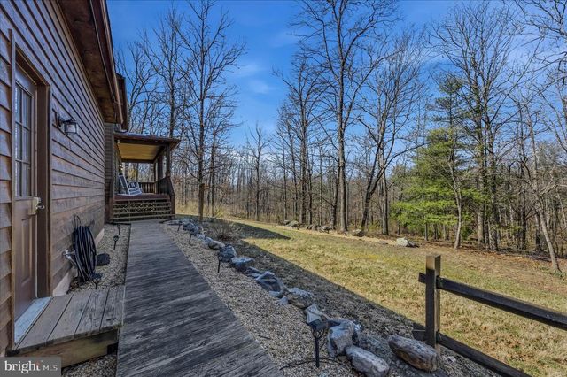 580 BRAEBURN DR, Augusta, WV 26704