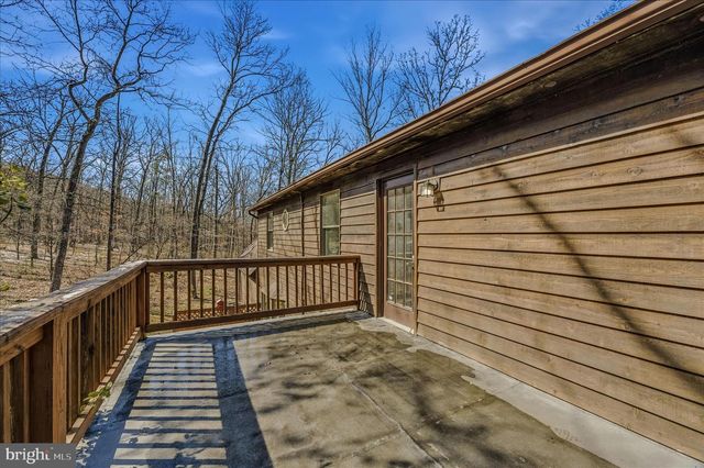 580 BRAEBURN DR, Augusta, WV 26704