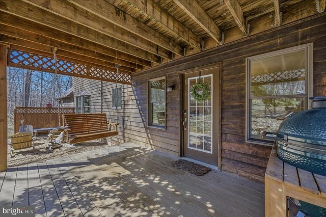 580 BRAEBURN DR, Augusta, WV 26704