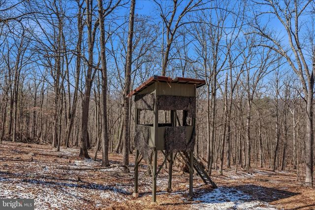 580 BRAEBURN DR, Augusta, WV 26704