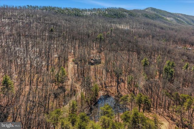 580 BRAEBURN DR, Augusta, WV 26704