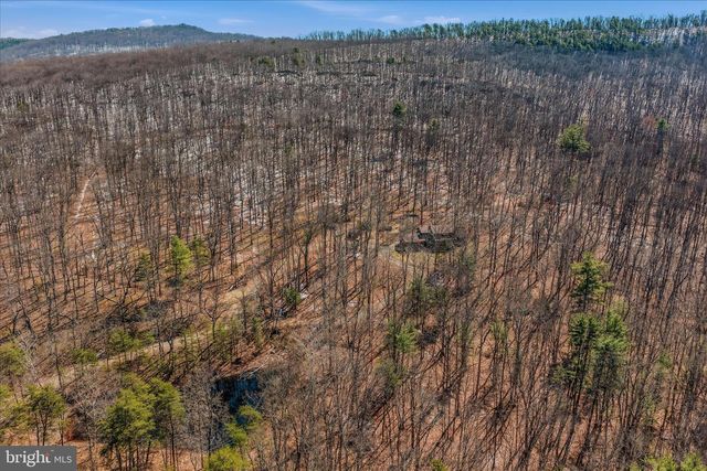 580 BRAEBURN DR, Augusta, WV 26704