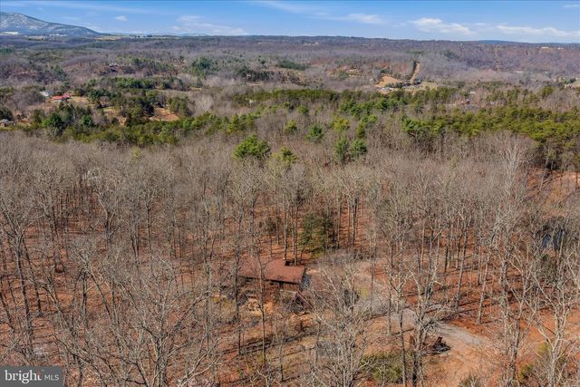 580 BRAEBURN DR, Augusta, WV 26704