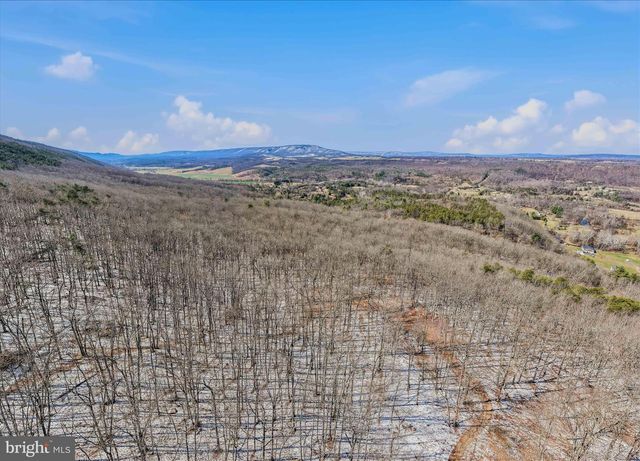 580 BRAEBURN DR, Augusta, WV 26704