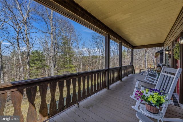 580 BRAEBURN DR, Augusta, WV 26704