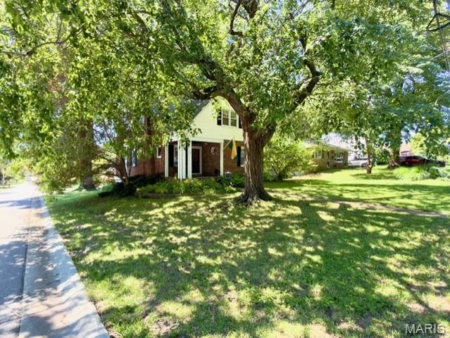 280 N Castello Street, Florissant, MO 63031