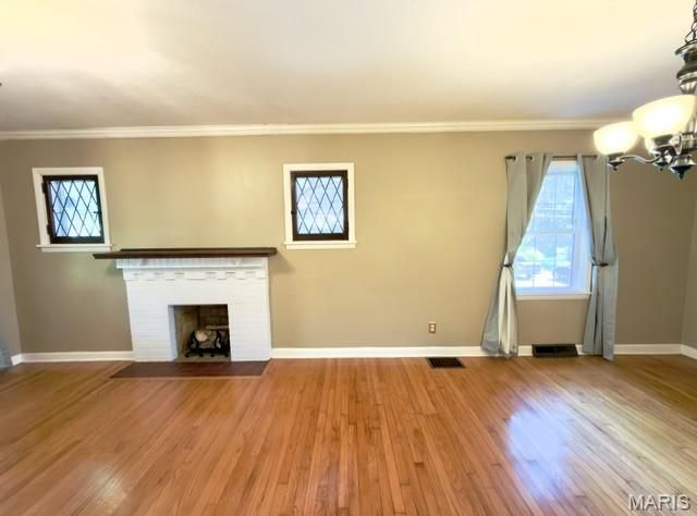280 N Castello Street, Florissant, MO 63031