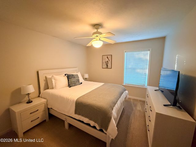 120 Oak Grove Drive, Brandon, MS 39047