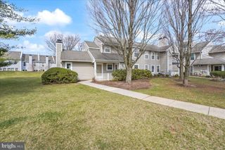 936 RAILWAY SQ #17, West Chester, PA 19380