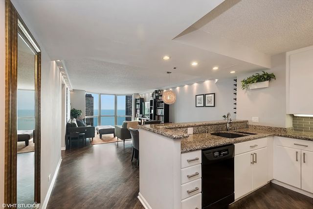 195 N HARBOR Drive 4208, Chicago, IL 60601