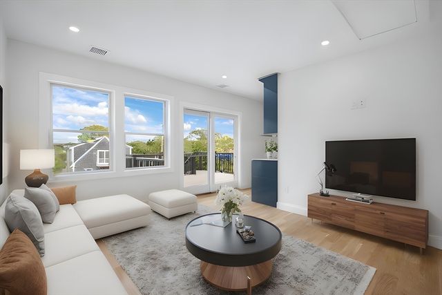 200 Sixth Avenue, Barnstable, MA 02672