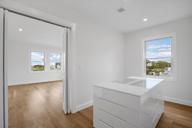 200 Sixth Avenue, Barnstable, MA 02672