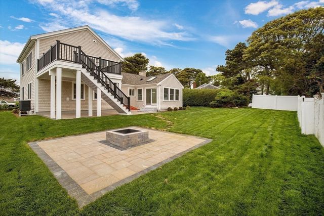 200 Sixth Avenue, Barnstable, MA 02672
