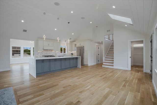 200 Sixth Avenue, Barnstable, MA 02672