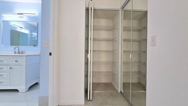 5139 Floria Way G, Boynton Beach, FL 33437