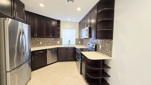 5139 Floria Way G, Boynton Beach, FL 33437