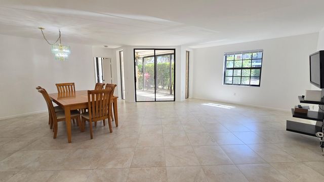 5139 Floria Way G, Boynton Beach, FL 33437