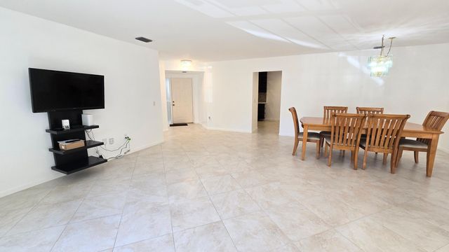 5139 Floria Way G, Boynton Beach, FL 33437