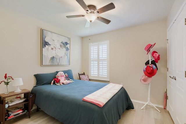 106 Paint Creek LN, Georgetown, TX 78633