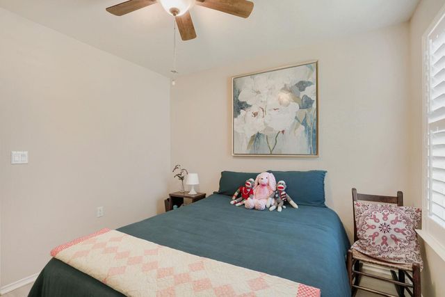 106 Paint Creek LN, Georgetown, TX 78633