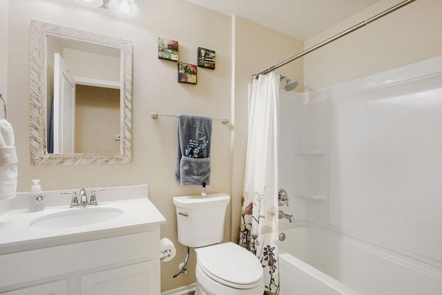 106 Paint Creek LN, Georgetown, TX 78633