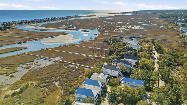 18 Coastal Breeze Trail, Pawleys Island, SC 29585