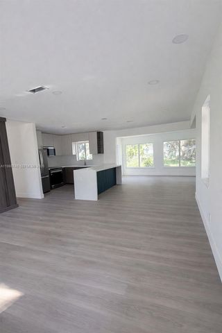 831 SW 39th Avenue, Fort Lauderdale, FL 33312