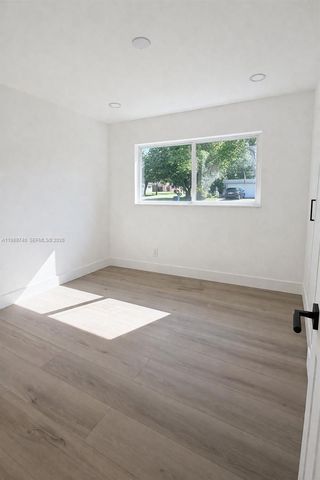 831 SW 39th Avenue, Fort Lauderdale, FL 33312