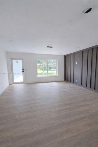 831 SW 39th Avenue, Fort Lauderdale, FL 33312
