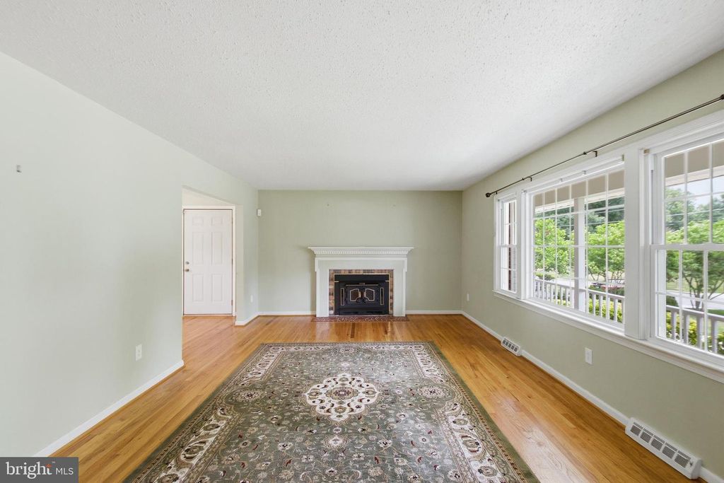 Image 8 of property listing at 9705 WYMAN WAY, Upper Marlboro, MD 20772