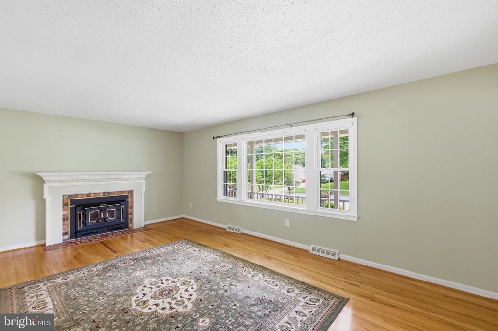 Image 9 of property listing at 9705 WYMAN WAY, Upper Marlboro, MD 20772
