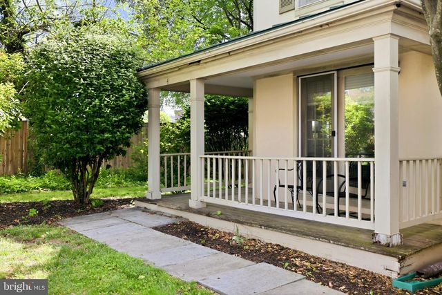 4 LINDEN HILL WAY SW, Leesburg, VA 20175