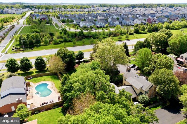 4 LINDEN HILL WAY SW, Leesburg, VA 20175