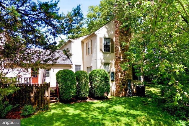 4 LINDEN HILL WAY SW, Leesburg, VA 20175