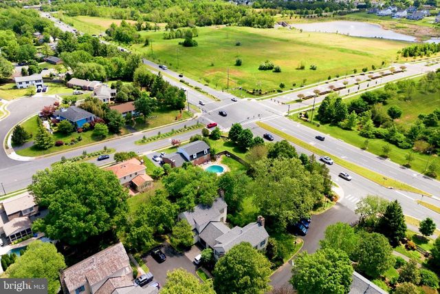 4 LINDEN HILL WAY SW, Leesburg, VA 20175