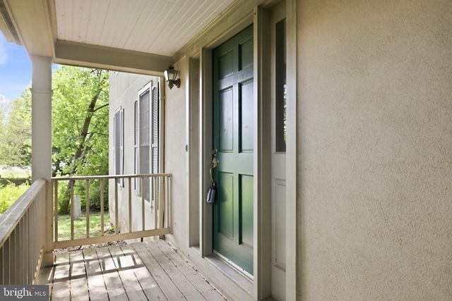 4 LINDEN HILL WAY SW, Leesburg, VA 20175