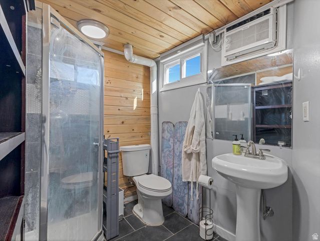 1125 S CUSTER AVE, Ogden, UT 84404