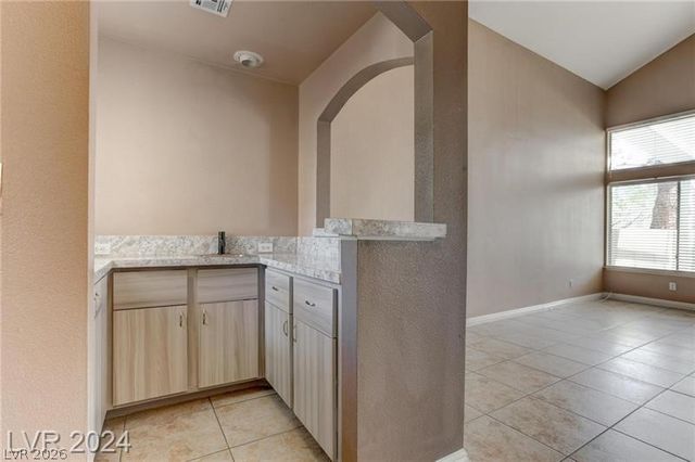 2528 Golden Sands Drive, Las Vegas, NV 89128