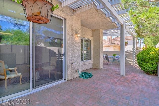 2528 Golden Sands Drive, Las Vegas, NV 89128