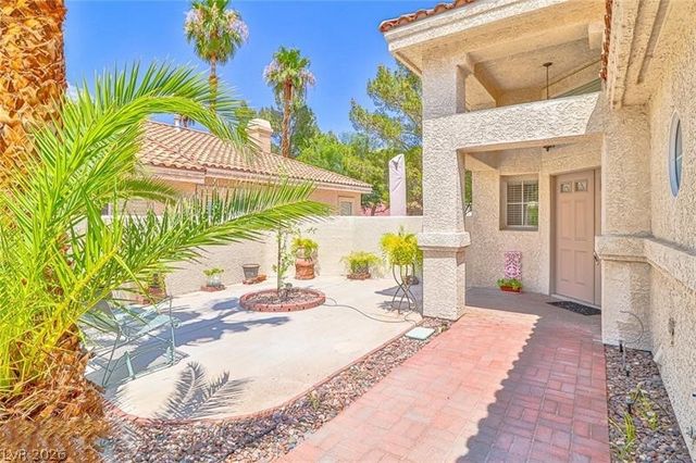 2528 Golden Sands Drive, Las Vegas, NV 89128