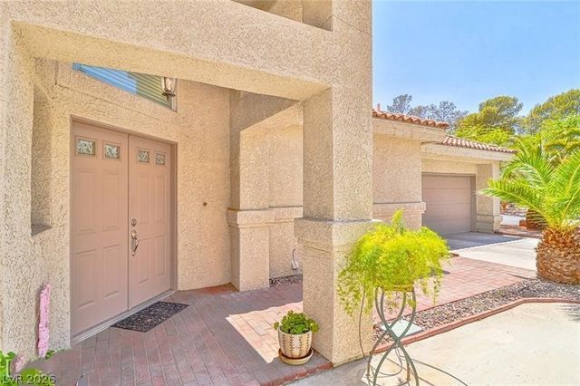 2528 Golden Sands Drive, Las Vegas, NV 89128