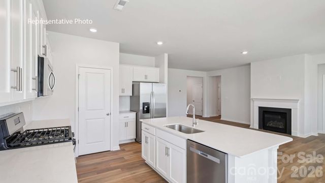 112 Pecan Grove Lane, Statesville, NC 28677