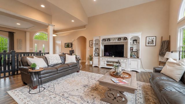 9385 Julia Drive, St. John, IN 46373