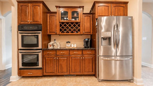 9385 Julia Drive, St. John, IN 46373