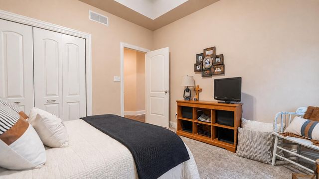 9385 Julia Drive, St. John, IN 46373