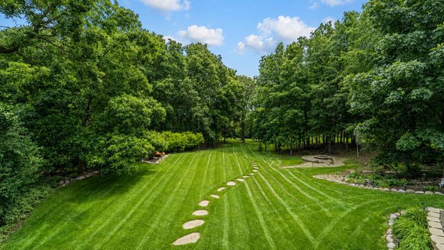 9385 Julia Drive, St. John, IN 46373