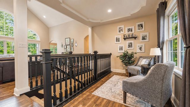 9385 Julia Drive, St. John, IN 46373
