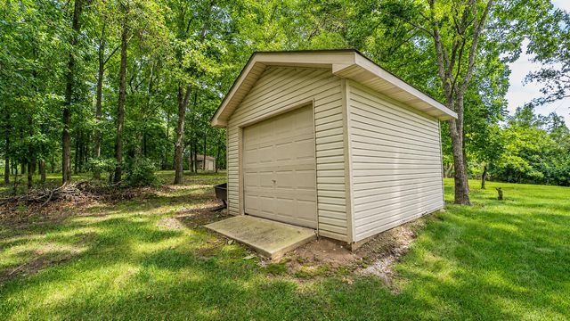 9385 Julia Drive, St. John, IN 46373